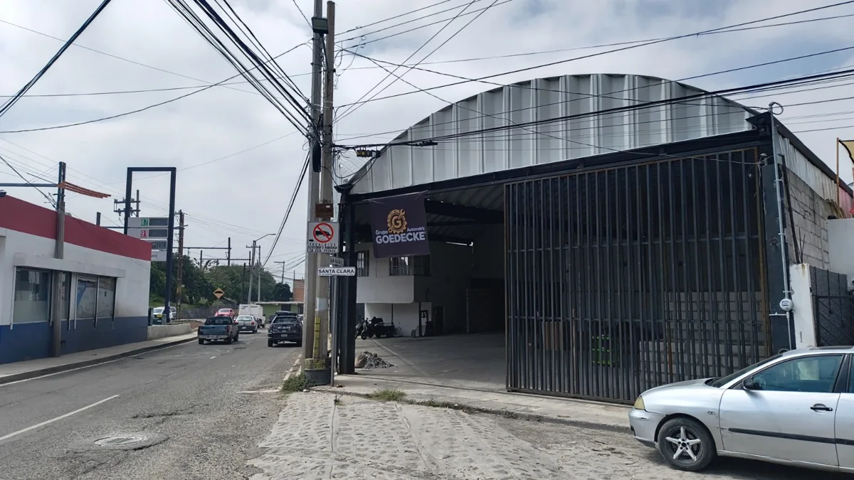 Fachada real de Goedecke en la esquina de San Rafael y Santa Clara